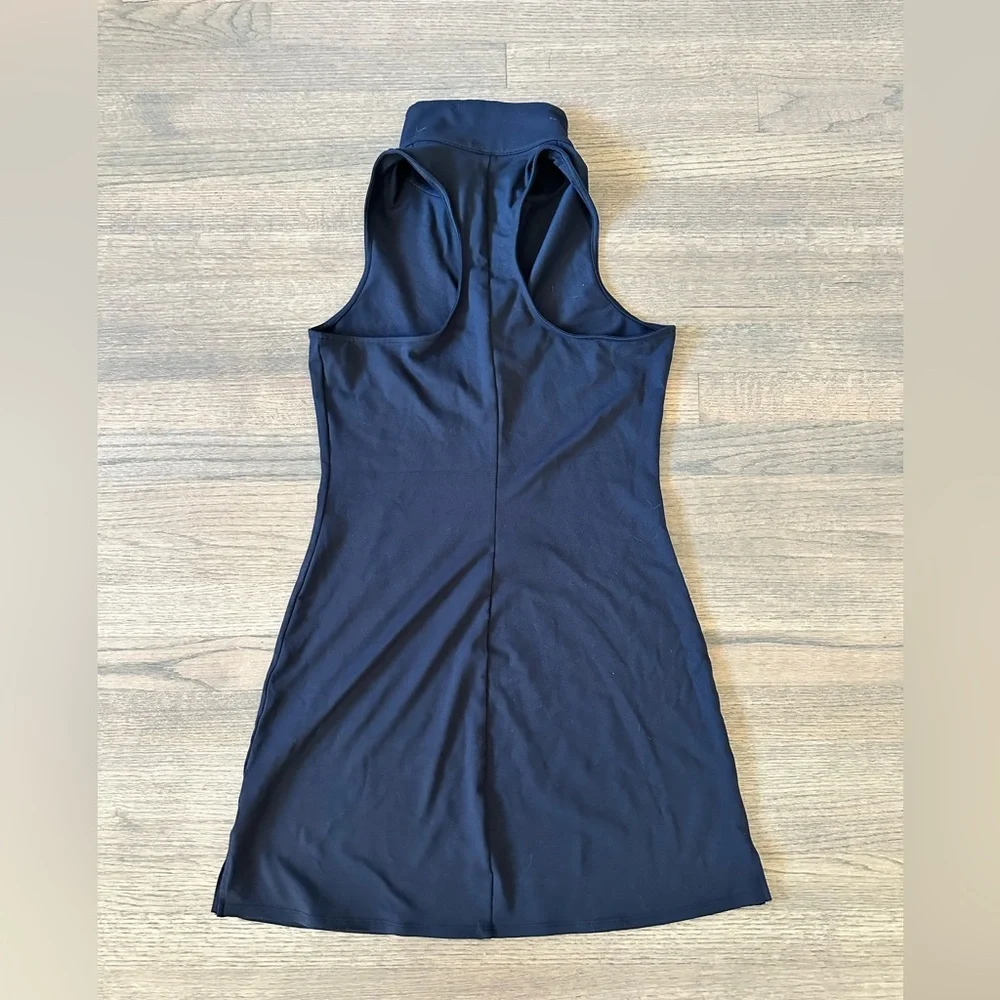 Alo Yoga Charmed Point Collar Tennis Dress-Black